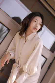 尾行